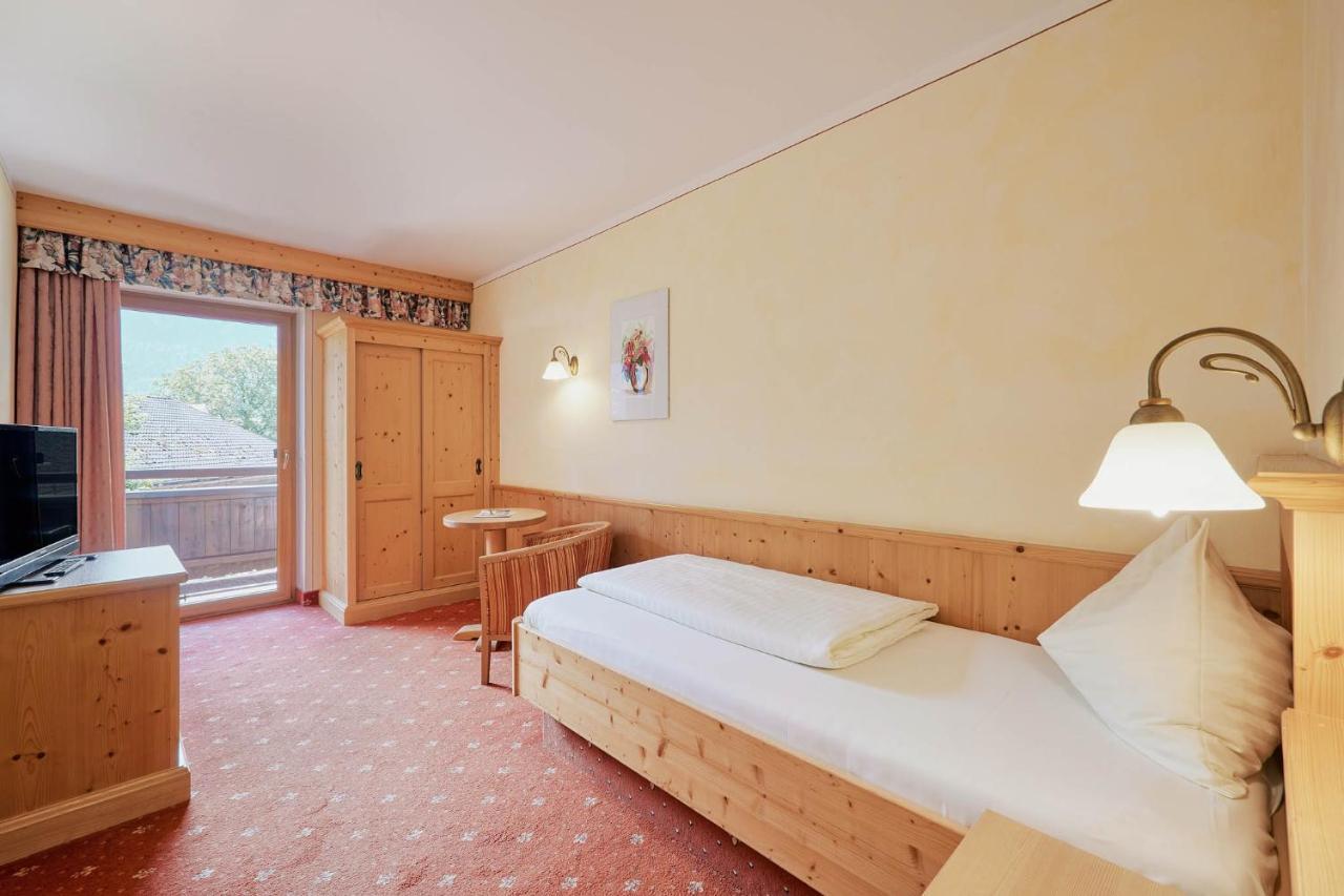 Single Room,1498728721:JPEG